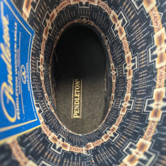 Pendleton Women’s Scarlet Plaid Pattern Heritage Short Cunningham Boots Size 7 - Picture 6 of 13